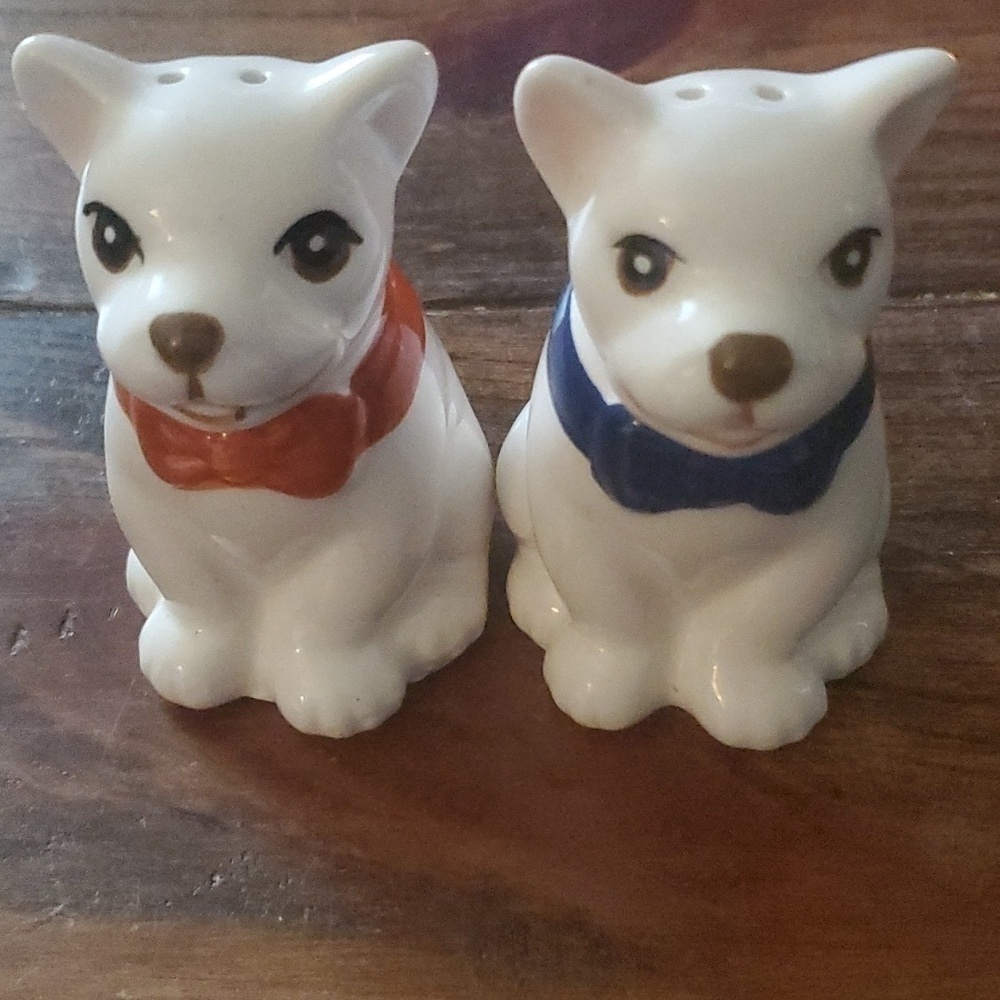 Vintage Bulldog Salt and Pepper Shakers